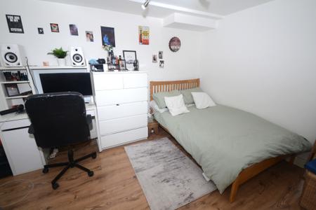 6 bedroom Terraced House to let in Furness Road, Fallowfield, Manchester, M14