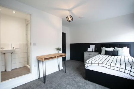 5 bedroom Terraced House to let in Mabfield road, Fallowfield, Manchester, M14