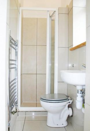 6 bedroom Terraced House to let in Edgeworth Drive, Fallowfield, Manchester, M14