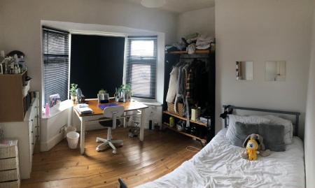 6 bedroom Terraced House to let in Edgeworth Drive, Fallowfield, Manchester, M14