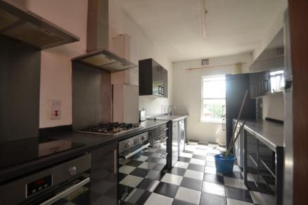 8 bedroom Terraced House to let in Wilmslow Road, Withington, Manchester, M20