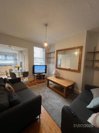 5 bedroom Terraced House to let in Rippingham Road, Withington, Manchester, M20