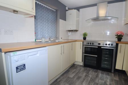 7 bedroom Terraced House to let in Moseley Road, Fallowfield, Manchester, M14