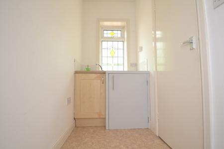 5 bedroom Semi-detached house to let in Birchfields Road, Fallowfield, Manchester, M14