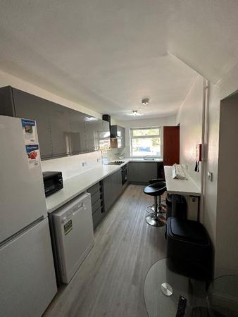 5 bedroom Semi-detached house to let in Birchfields Road, Fallowfield, Manchester, M14