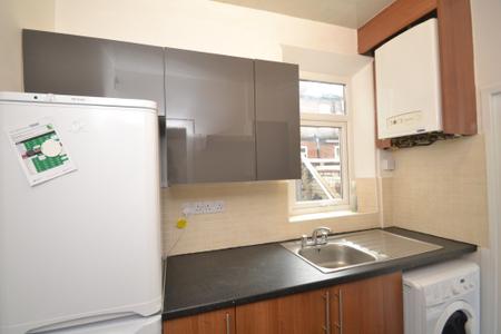 3 bedroom Terraced House to let in Parkfield Street, Rusholme, Manchester, M14