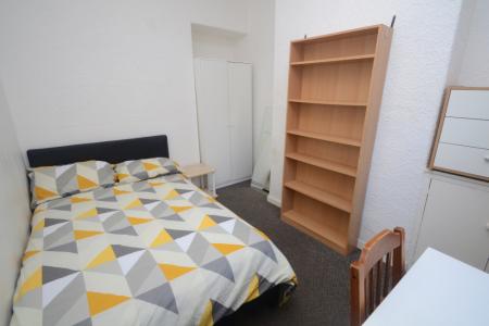 3 bedroom Terraced House to let in Newport Street, Rusholme, Manchester, M14