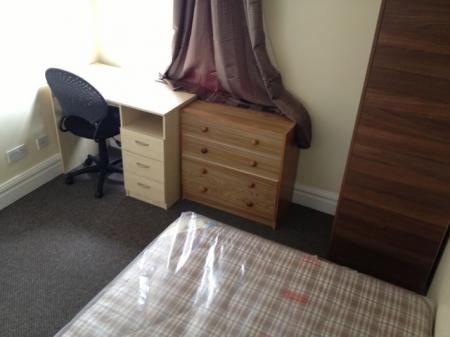 7 bedroom Flat to let in Wilmslow Road, Withington, Manchester, M20