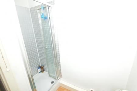 2 bedroom Flat to let in Birchfields Road, Rusholme, Manchester, M13