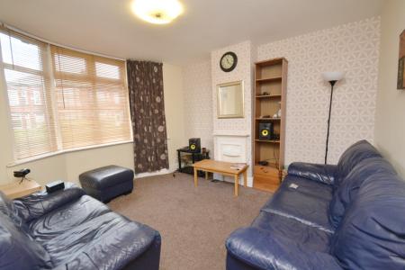 4 bedroom Semi-detached house to let in Yew Tree Road, Withington, Manchester, M20