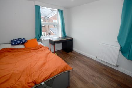 6 bedroom Terraced House to let in Moseley Road, Fallowfield, Manchester, M14
