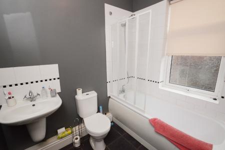 6 bedroom Terraced House to let in Moseley Road, Fallowfield, Manchester, M14