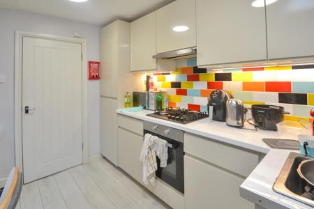 5 bedroom Flat for sale in Platt Lane, Rusholme, Manchester, M14