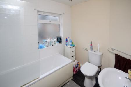 2 bedroom Terraced House for sale in Ealing Avenue, Fallowfield, Manchester, M14