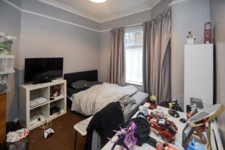 2 bedroom Terraced House for sale in Ealing Avenue, Fallowfield, Manchester, M14