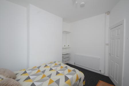 3 bedroom Terraced House to let in Horton Road, Rusholme, Manchester, M14