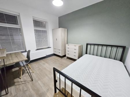 6 bedroom Terraced House for sale in Bankfield Avenue, Victoria Park, Manchester, M13