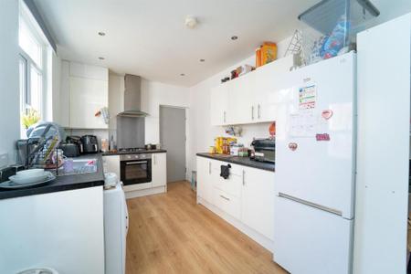5 bedroom Terraced House to let in Furness Road, Fallowfield, Manchester, M14