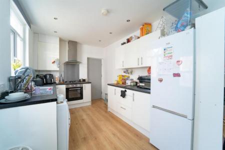 5 bedroom Detached house to let in Furness Road, Fallowfield, Manchester, M14