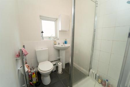 5 bedroom Terraced House to let in Furness Road, Fallowfield, Manchester, M14