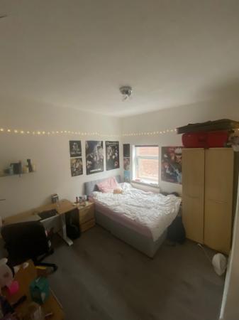 6 bedroom End of terrace house to let in Moss Lane East, Rusholme, Manchester, M14