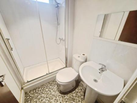 6 bedroom Semi-detached house to let in Cawdor Road, Fallowfield, Manchester, M14