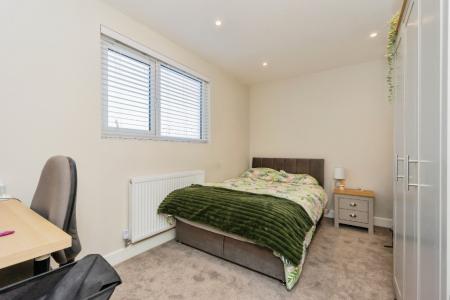 5 bedroom Terraced House to let in Braemar Road, Fallowfield, Manchester, M14