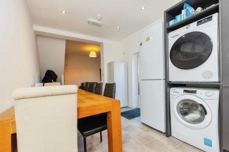 5 bedroom Terraced House to let in Braemar Road, Fallowfield, Manchester, M14