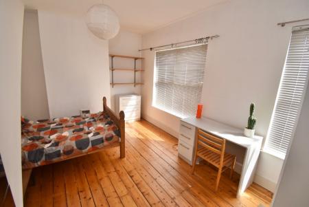 5 bedroom Terraced House for sale in Whitby Road, Fallowfield, Manchester, M14