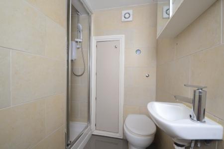 1 bedroom Semi-detached house to let in HouseShare Aubrey Road, Fallowfield, Manchester, M14