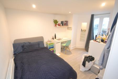 1 bedroom Semi-detached house to let in HouseShare Aubrey Road, Fallowfield, Manchester, M14