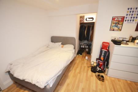 1 bedroom Semi-detached house to let in HouseShare Aubrey Road, Fallowfield, Manchester, M14