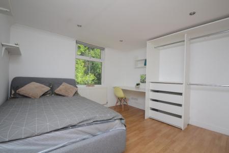 1 bedroom Semi-detached house to let in HouseShare Aubrey Road, Fallowfield, Manchester, M14