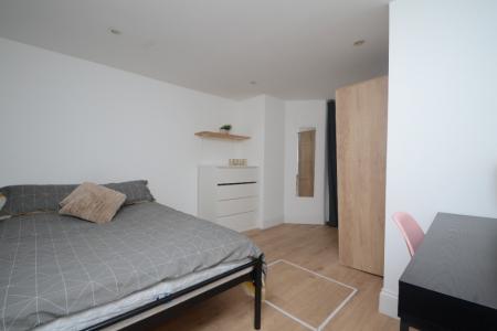 1 bedroom Semi-detached house to let in HouseShare Aubrey Road, Fallowfield, Manchester, M14