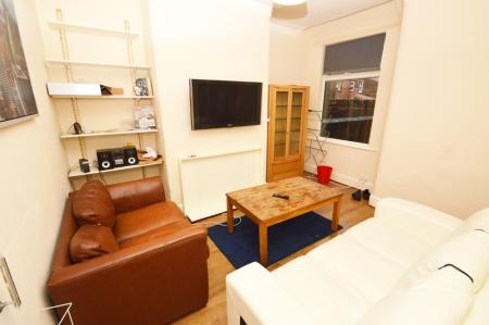 3 bedroom Terraced House to let in Olivia Grove, Rusholme, Manchester, M14