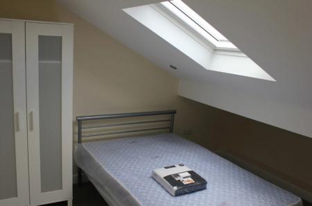 6 bedroom Flat to let in Hibbert Street, Rusholme, Manchester, M14