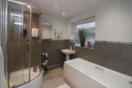 3 bedroom Terraced House for sale in Browmere Drive, West Didsbury, Manchester, M20