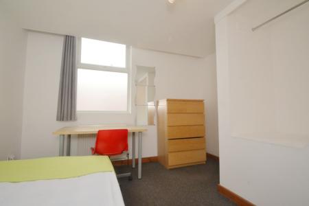 3 bedroom Terraced House to let in Seddon Street, Levenshulme, Manchester, M12
