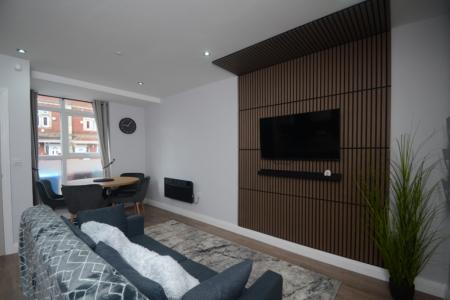 1 bedroom Flat to let in Kingswood Road, Fallowfield, Manchester, M14