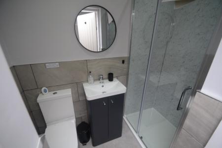 1 bedroom Flat to let in Kingswood Road, Fallowfield, Manchester, M14