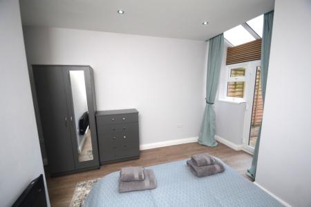 1 bedroom Flat to let in Kingswood Road, Fallowfield, Manchester, M14