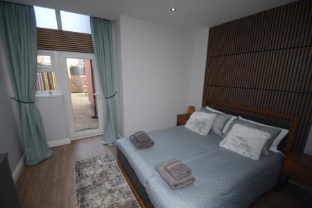 1 bedroom Flat to let in Kingswood Road, Fallowfield, Manchester, M14