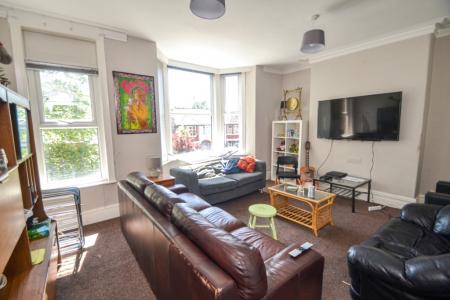 6 bedroom Terraced House for sale in Derby Road, Fallowfield, Manchester, M14