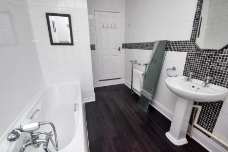 2 bedroom Terraced House for sale in Church Road, Manchester, M22