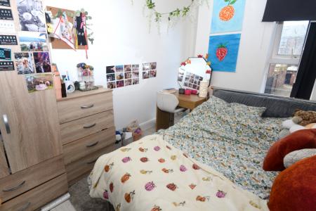 4 bedroom Terraced House to let in 4 bed Standish Road, Fallowfield, Manchester, M14