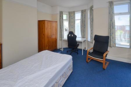 4 bedroom Terraced House for sale in Lloyd Street South, Manchester, M14
