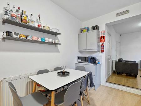 6 bedroom Terraced House for sale in Furness Road, Fallowfield, Manchester, M14