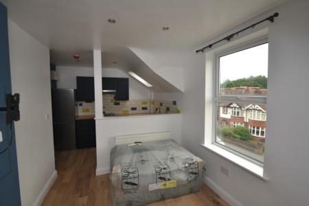 2 bedroom Flat to let in Langford Road, West Didsbury, Manchester, M20