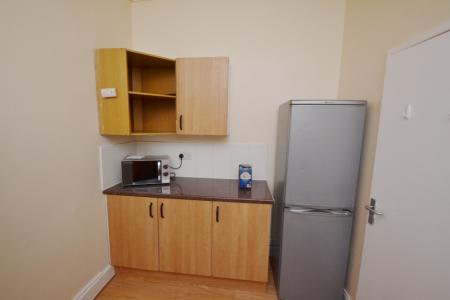 2 bedroom Flat to let in Langford Road, Withington, Manchester, M20