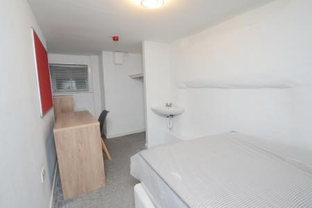 1 bedroom Flat to let in FLAT SHARE, Clifton Avenue, Fallowfield, Manchester, M14